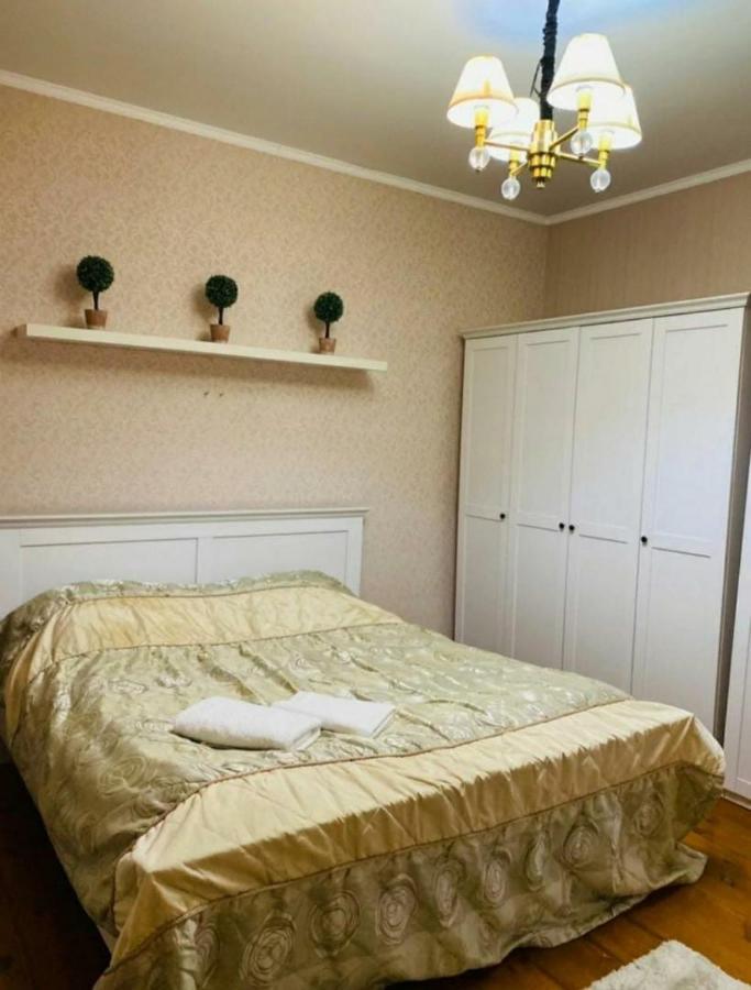 Бульвар Эркиндик74 Bisjkek Eksteriør bilde
